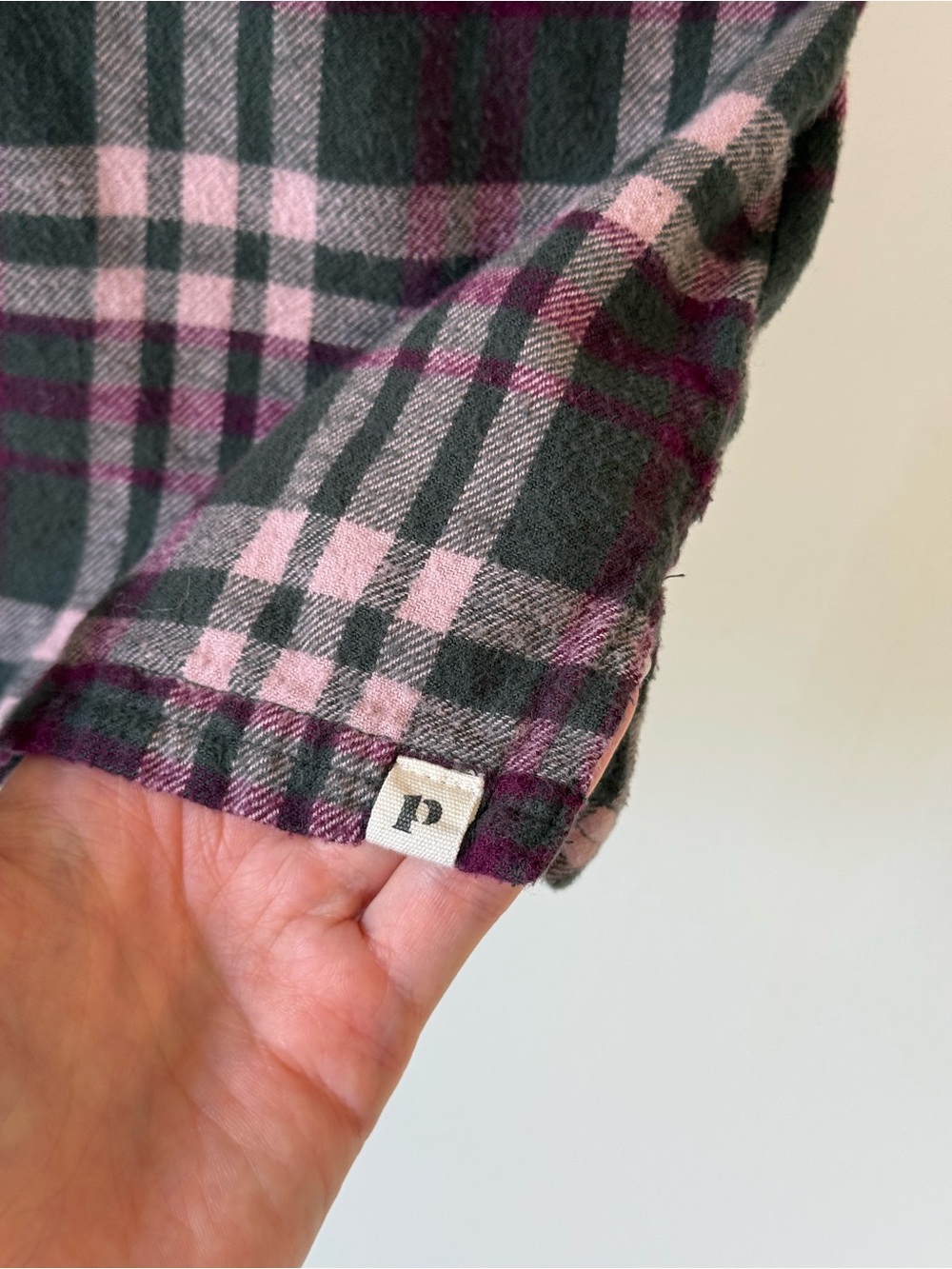 Pact Organic Cotton Plaid Flannel Shirt Women’s L Pink Green Burgundy Button Up - Picture 2 of 7